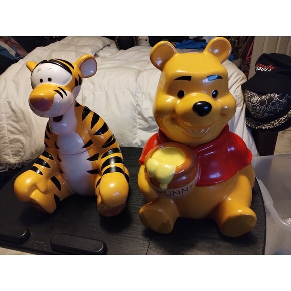 Vintage Disney's Winnie the Pooh Tigger & Winnie Cookie Jar Pair RARE - Picture 1 of 16
